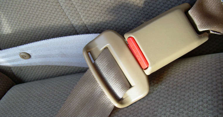 Pasy bezpieczeństwa w samochodzie Źródło: rgbstock.com