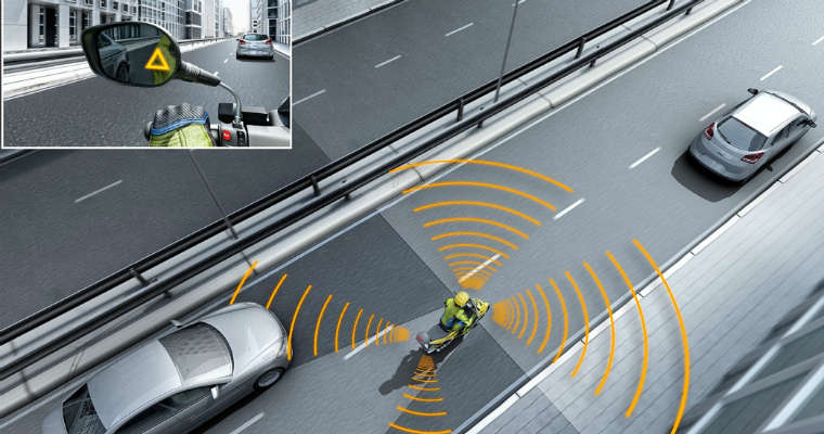 Elektroniczny asystent zmiany pasa dla motocykli firmy Bosch. Fot. Bosch