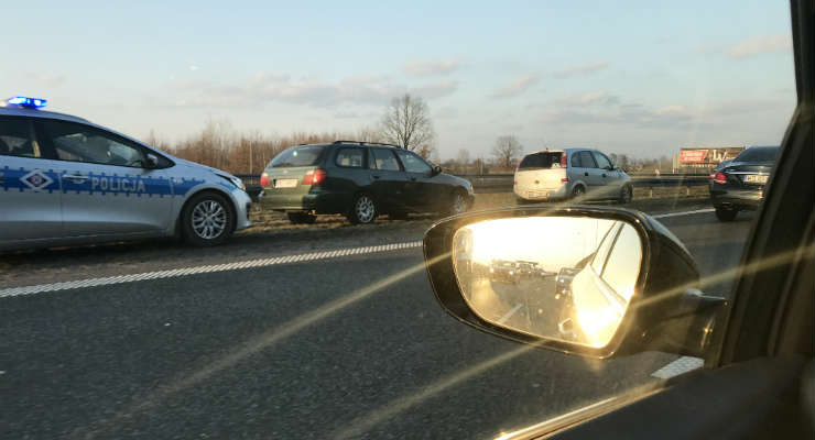 Autostrada A2, kolizja samochodów. Fot. brd24.pl