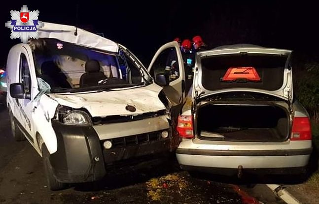 Samochody zniszczone w wypadku w miejscowości Sabaudia. Fot. Policja
