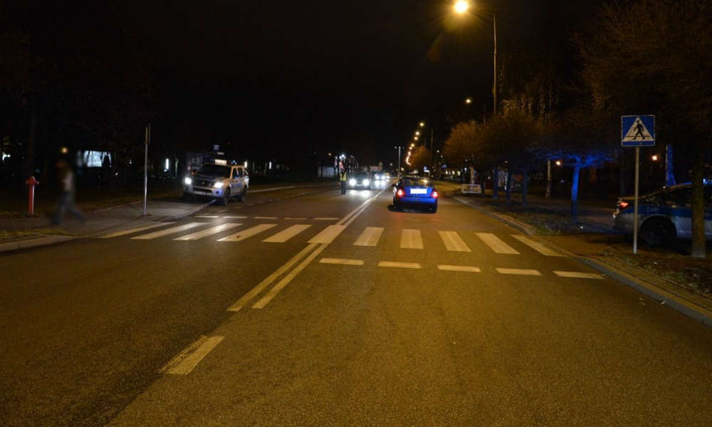 W Białej Podlaskiej kierowca potrącił dwie dziewczynki na przejściu dla pieszych. Fot. Policja