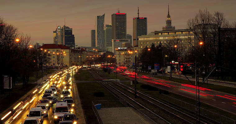 Warszawa nocą. Fot. CC0