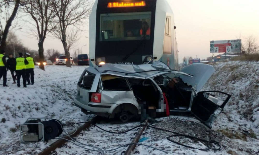Śmiertelny wypadek na przejeździe kolejowym w Rzeszowie. Fot. Policja