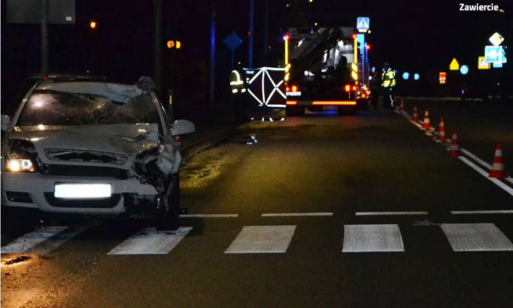 Śmiertelne potrącenie pieszej w Zawierciu. Kierowca zatrzymał się dopiero po 200 m Fot. Policja