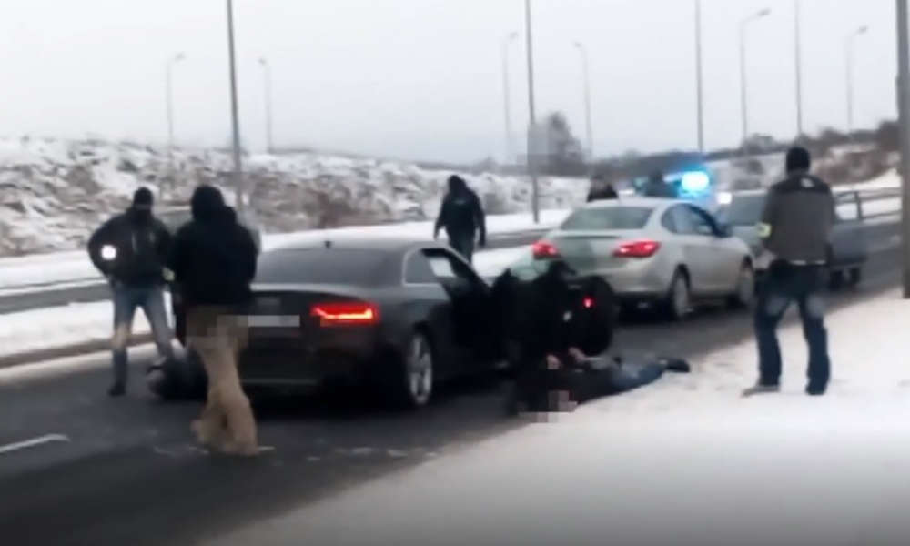 Policjanci zatrzymali 25-latka, który w ostatnie Walentynki zabił na pasach starszą pieszą i uciekł. Mat. policji