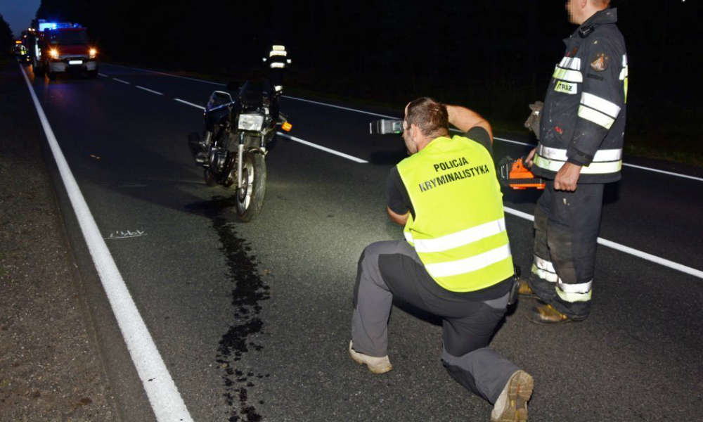 W zderzeniu z sarną zginęli motocyklista i jego pasażerka Fot. Policja