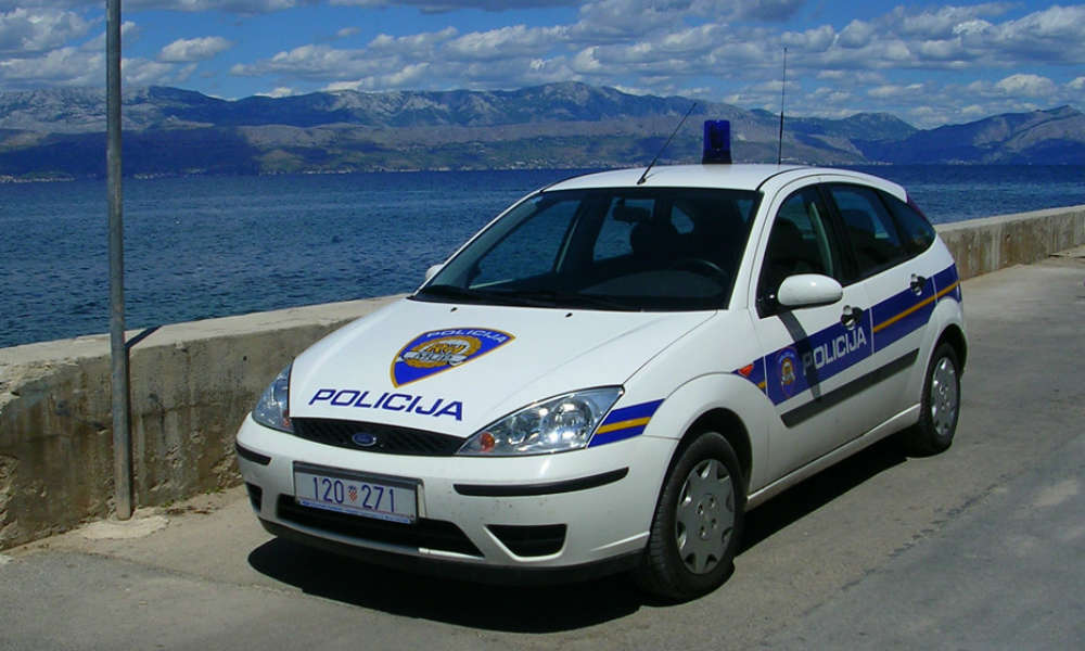 Radiowóz policji w Chorwacji. Fot. lilivanili/Flickr/CC BY 2.0