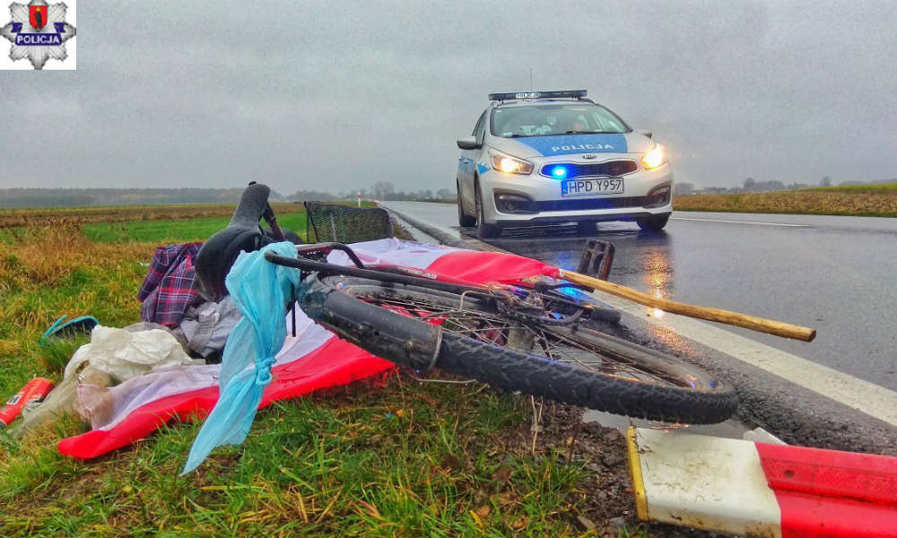 Potrącony rowerzysta nie miał wymaganego oświetlenia. Fot. Policja