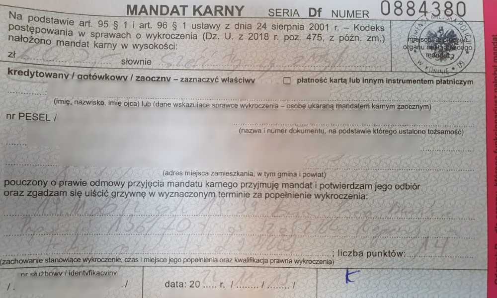 Mandat na 6000 zł dla 22-letniego kierowcy Fot. policja