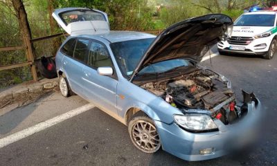 Mazda Polaka zatrzymanego po ucieczce z miejsca wypadku na Słowacji. Fot. Słowacka Policja