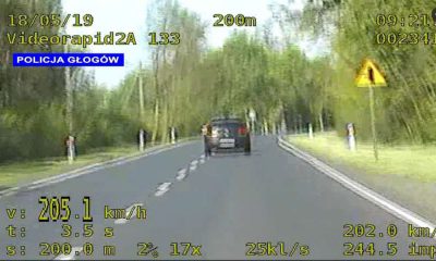 Kierowca na Dolnym Śląsku nie chciał "dać się wyprzedzić"... radiowozowi. Fot. Policja