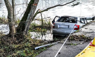 Wypadek w Lubuskiem. Pięcioro nastolatków wypadło samochodem z drogi do wody. Nikt nie przeżył. Fot. Policja