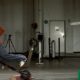 Test DEKRA - upadek na hulajnodze z airbagiem dla użytkowników jednośladów. Źródło: YouTube/DEKRA