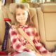W Polsce dostępne są homologowane urządzenia do przewozu dzieci, które nie zajmują więcej miejsca niż sam pas bezpieczeństwa - takie jak Smart Kid Belt Fot. materiały partnera