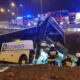 Kolejny wypadek autokaru na autostradzie A4 Źródło: Wojewódzka Stacja Pogotowia Ratunkowego w Przemyślu/Facebook
