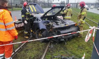 Ferrari 488 Pista rozbite w sobotę w Łodzi. Fot. Policja