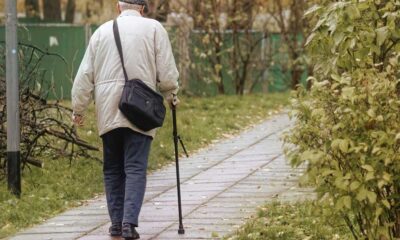 Starszy mężczyzna, pieszy Fot. Pixabay