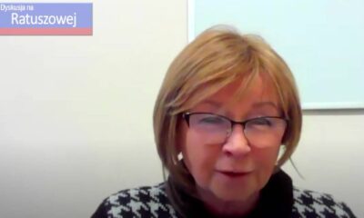 Bożenna Chlabicz, prezes Fundacji Zapobiegania Wypadkom Drogowym podczas prowadzenia rozmowy z cyklu "Dyskusja na Ratuszowej" Źródło: YouTube/Grupa Image